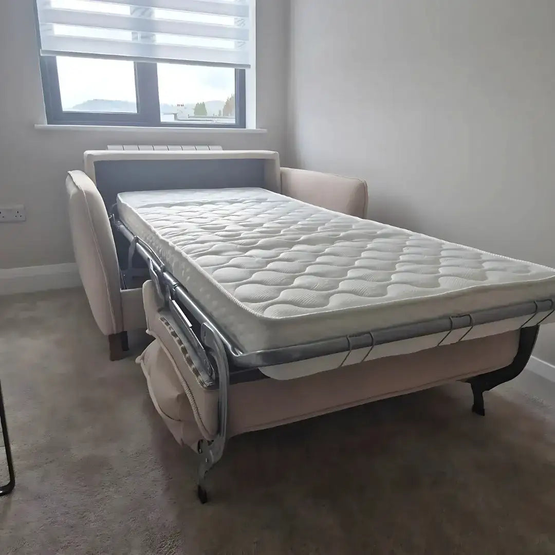 Greg – Bäddsoffa med Mjuk Rygg