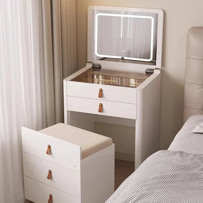 Ivory – Hopfällbart Sminkbord med Spegel