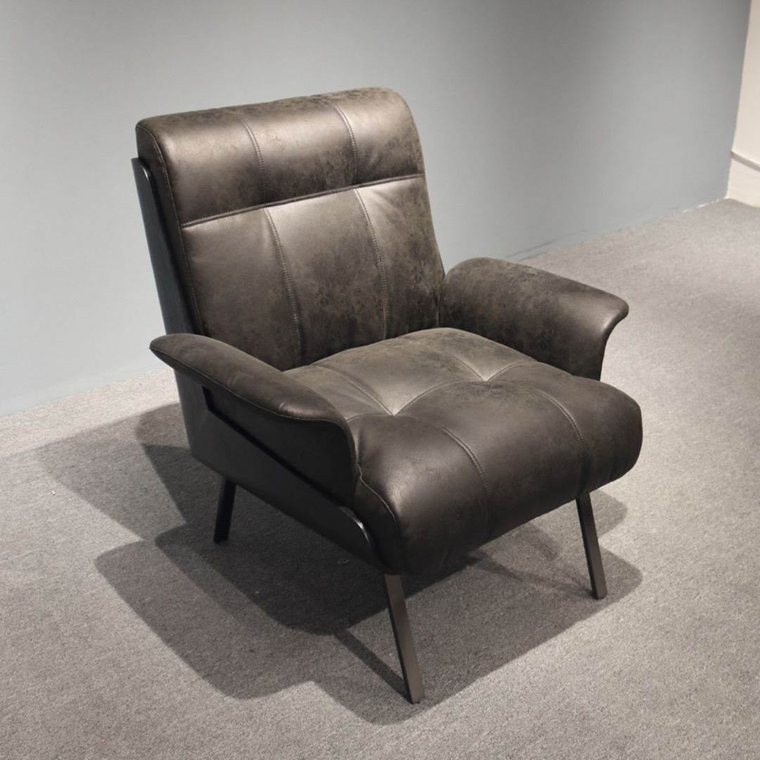 Orion – Industriell Komfortfåtölj