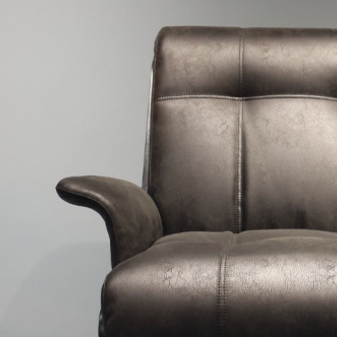 Orion – Industriell Komfortfåtölj