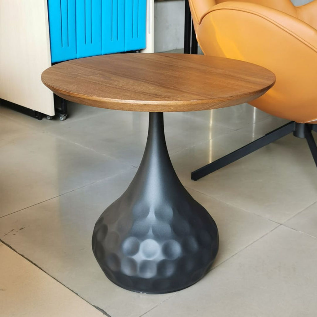 Aura – Skulpturalt Soffbord i Naturträ